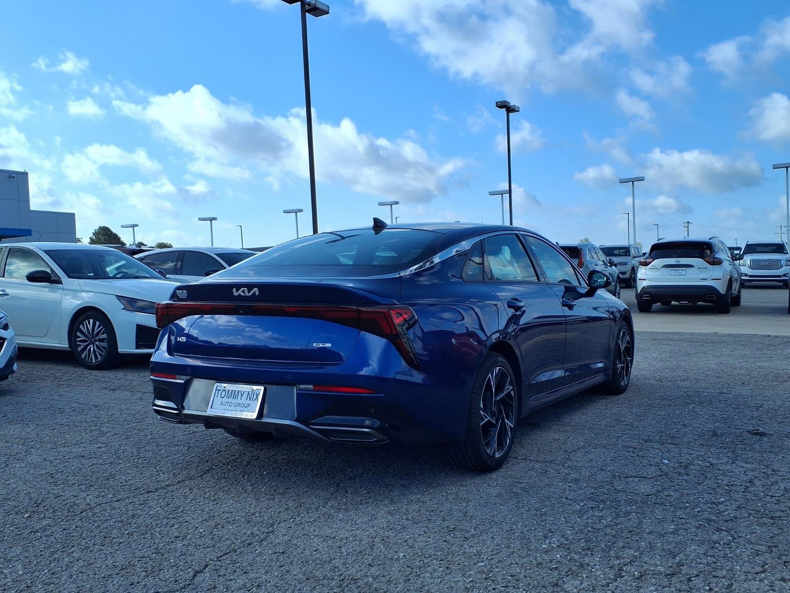 2025 Kia K5 — side profile view